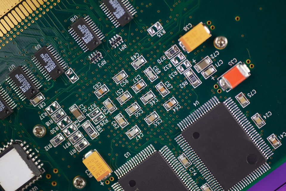 DaoAI AI visual inspection case in Electronics manufacturing
