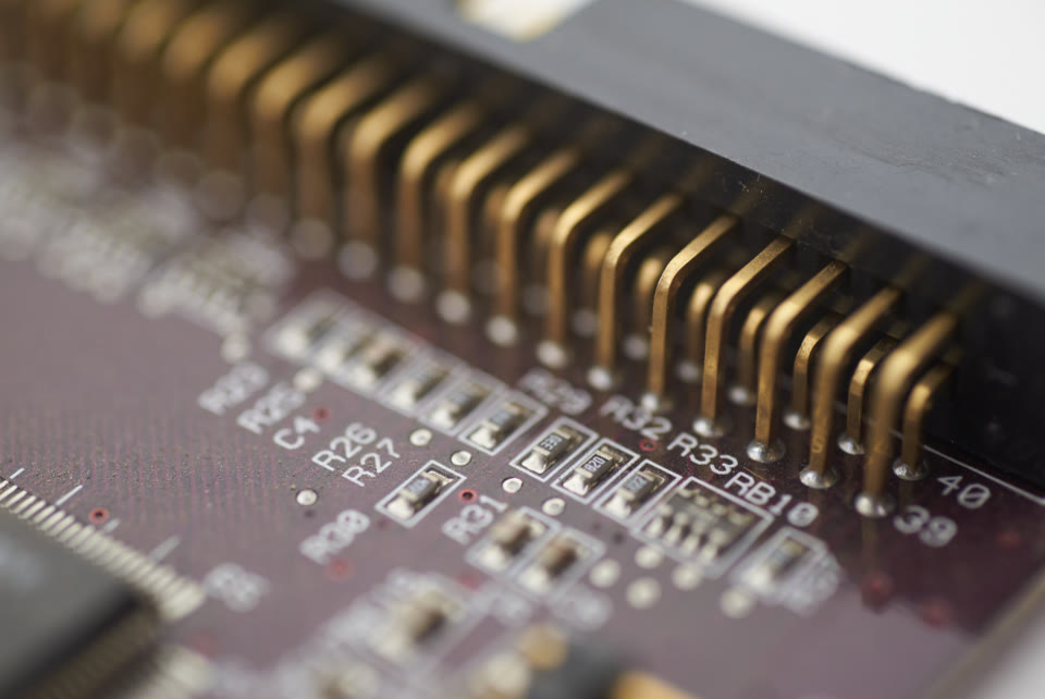DaoAI Enables MLCC Micro - crack Detection, Breaking Through the Sample Dilemma