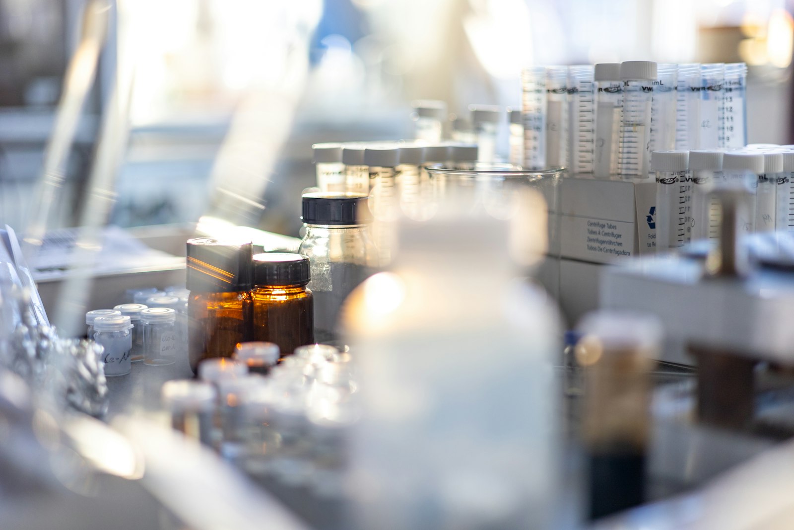 Vial & Ampoule Light Inspection